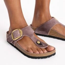 Birkenstock Gizeh Big Buckle Oiled Leather Lavender 11 Birkenstock Gizeh Big Buckle Oiled Leather Lavender -Birkenstock Shop 1029808 f closeup f