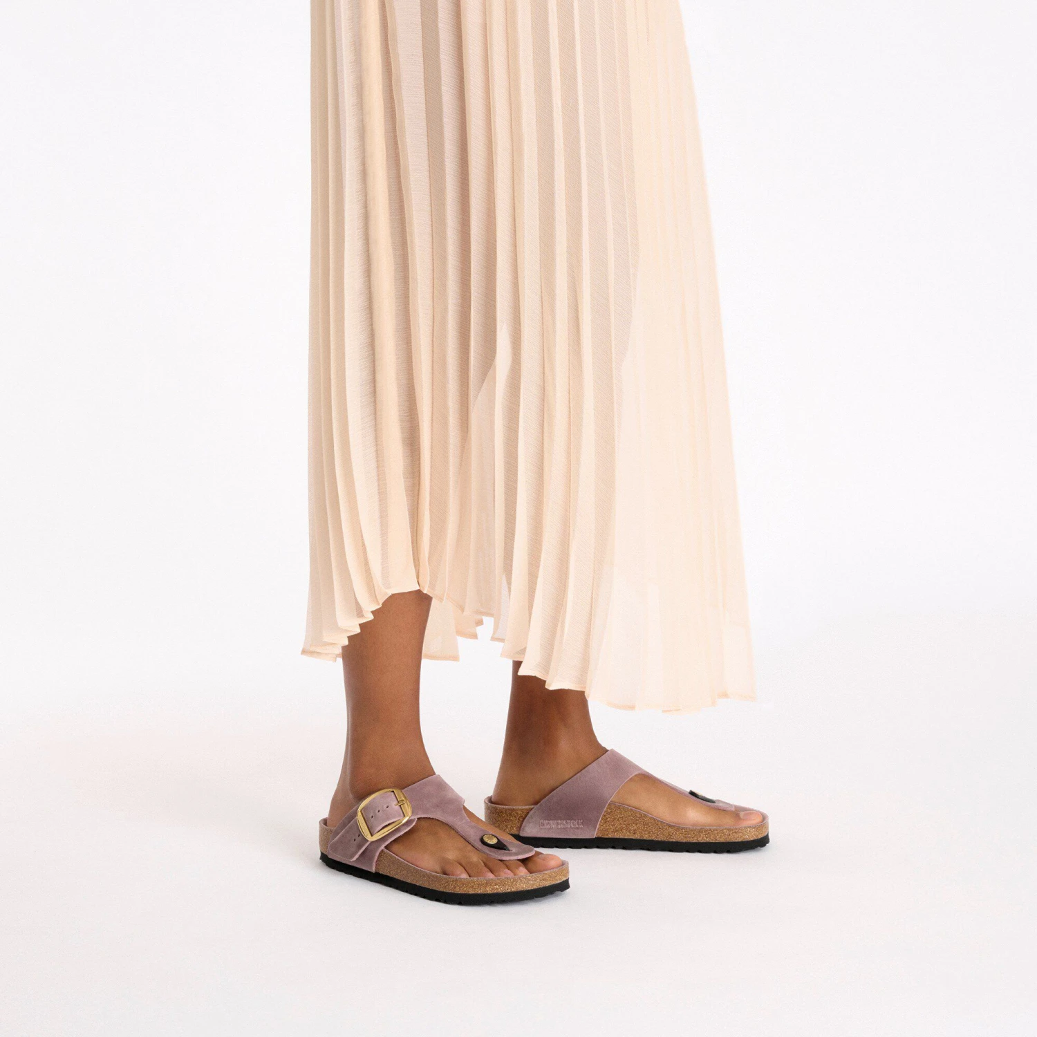 Birkenstock Gizeh Big Buckle Oiled Leather Lavender 5 Birkenstock Gizeh Big Buckle Oiled Leather Lavender - Image 5