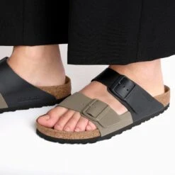 Birkenstock Arizona Split Birko-Flor Black/ Stone 12 Birkenstock Arizona Split Birko-Flor Black/ Stone -Birkenstock Shop 1029854 f closeup f