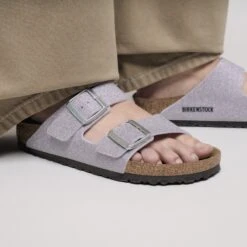 Birkenstock Arizona Synthetics Shiny Glitter Faded Purple -Birkenstock Shop 1030163 f closeup f