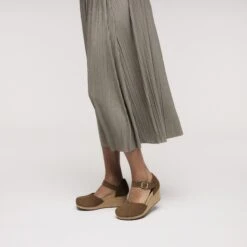 Mary Suede Leather Dark Tea -Birkenstock Shop 1030428 f look f