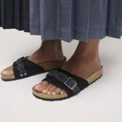 Birkenstock Oita Braided Suede Leather Black -Birkenstock Shop 1030508 f closeup f