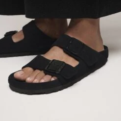 Birkenstock Arizona Suede Leather Black -Birkenstock Shop 1030843 f closeup f