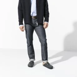 Birkenstock Boston Oiled Leather Black 17 Birkenstock Boston Oiled Leather Black -Birkenstock Shop 59461 f closeup m