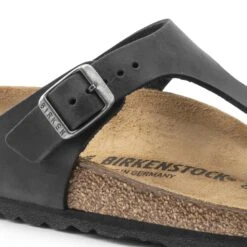 Birkenstock Gizeh Oiled Leather Black -Birkenstock Shop 845251 detail 1